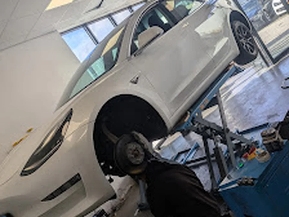 Alis Garage