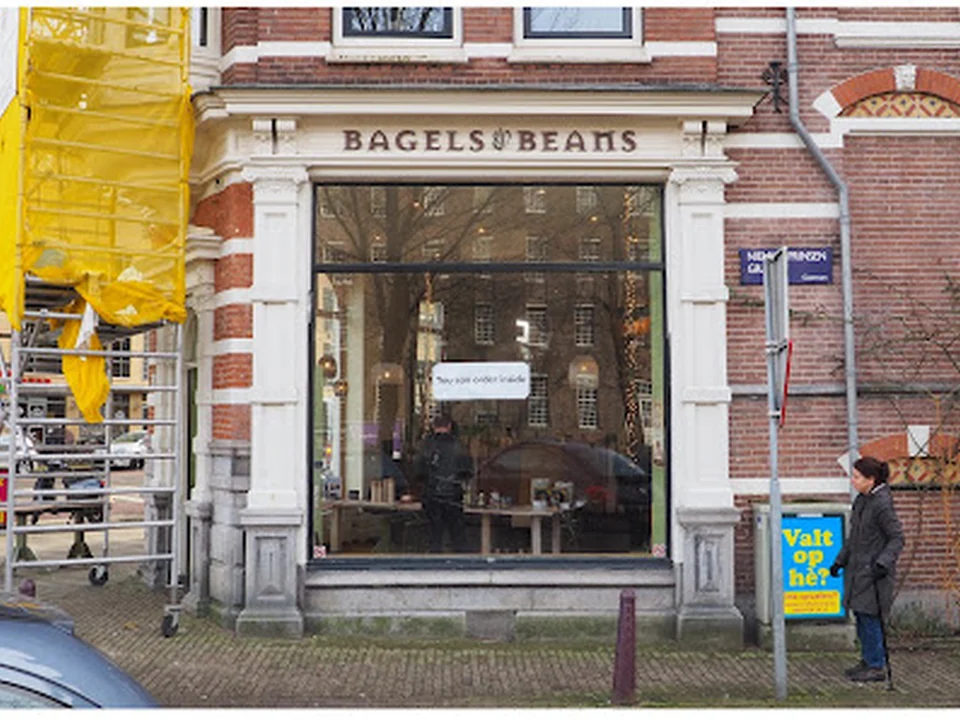 Bagels & Beans Roetersstraat Plantagebuurt