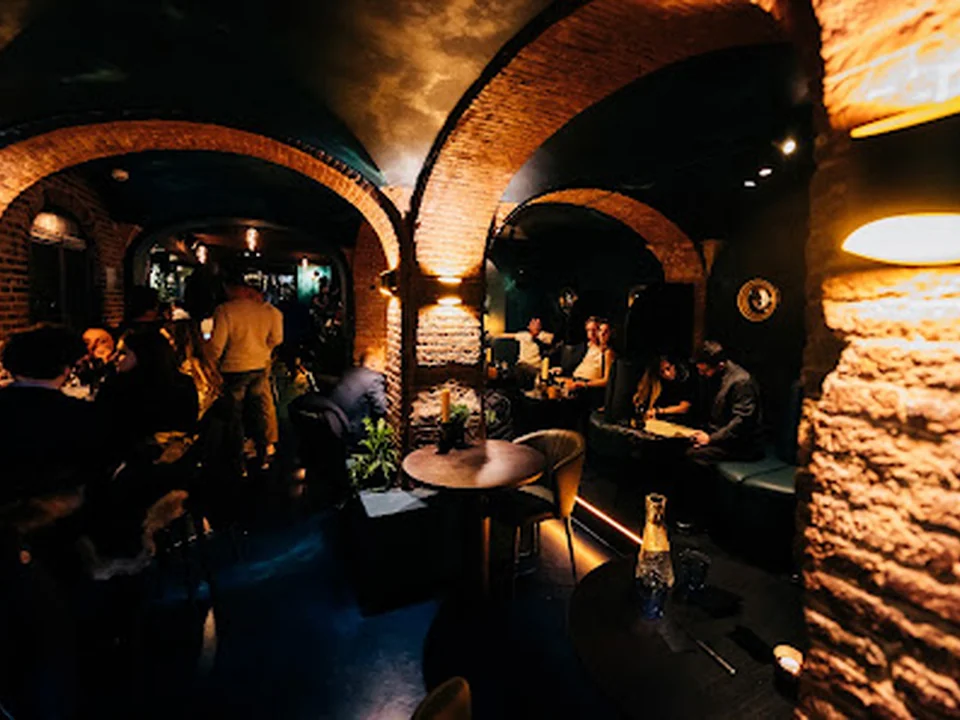 Belly of the Beast, Amsterdam