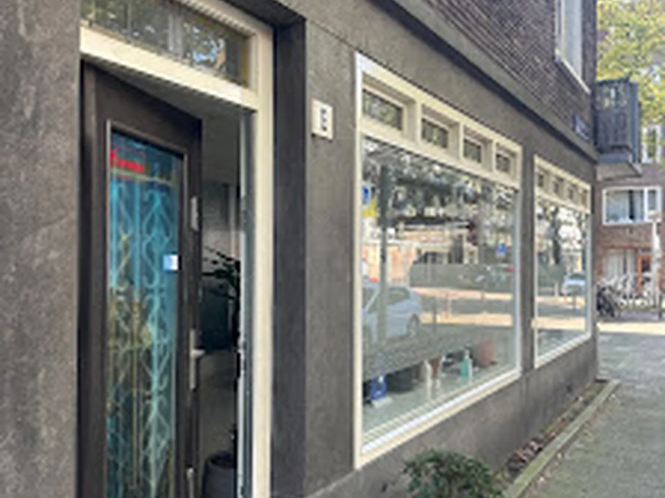 Manasik Reizen, Amsterdam