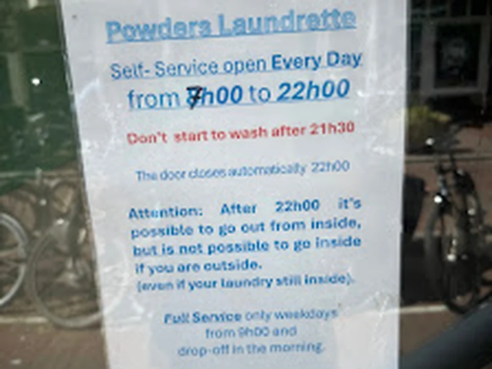 Powders Laundrette Self/Full Service, Amsterdam