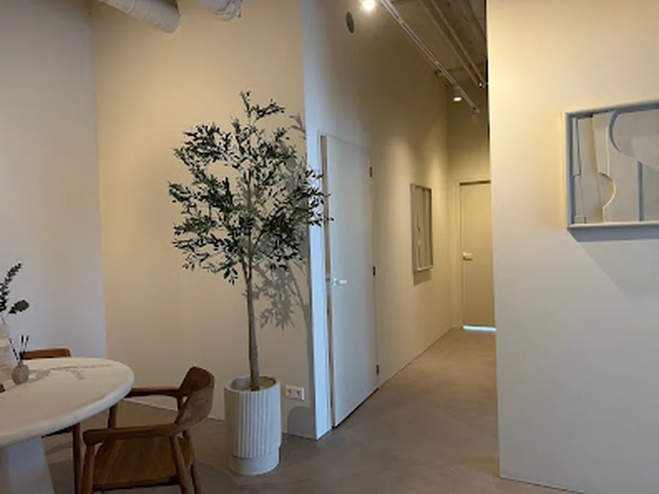 Velvy Clinics, Amsterdam