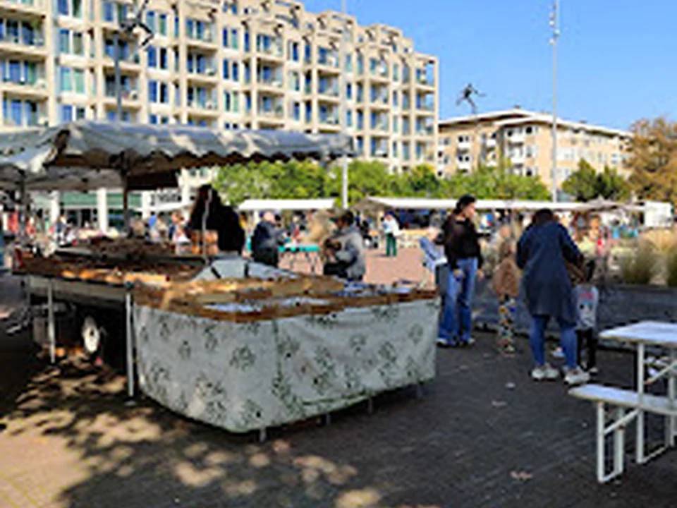 Stadionpleinmarkt, Amsterdam