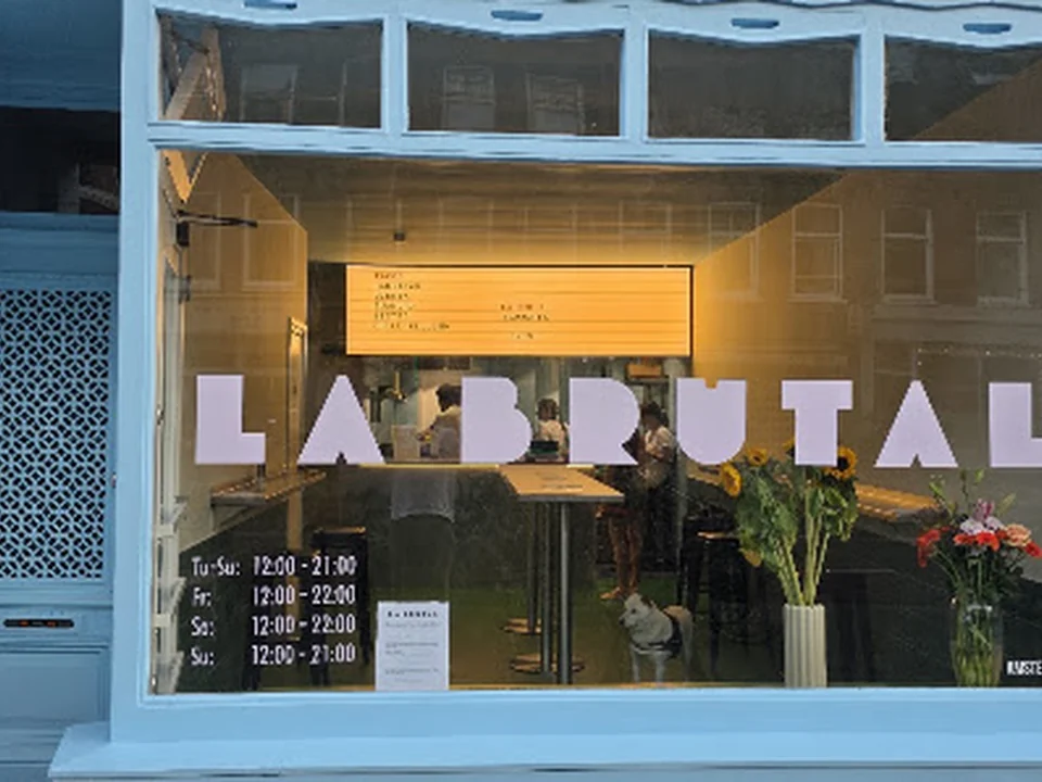 La Brutal, Amsterdam