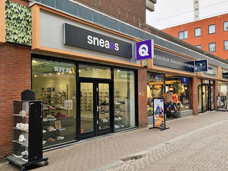 SNEAQS Hoofddorp, Amsterdam