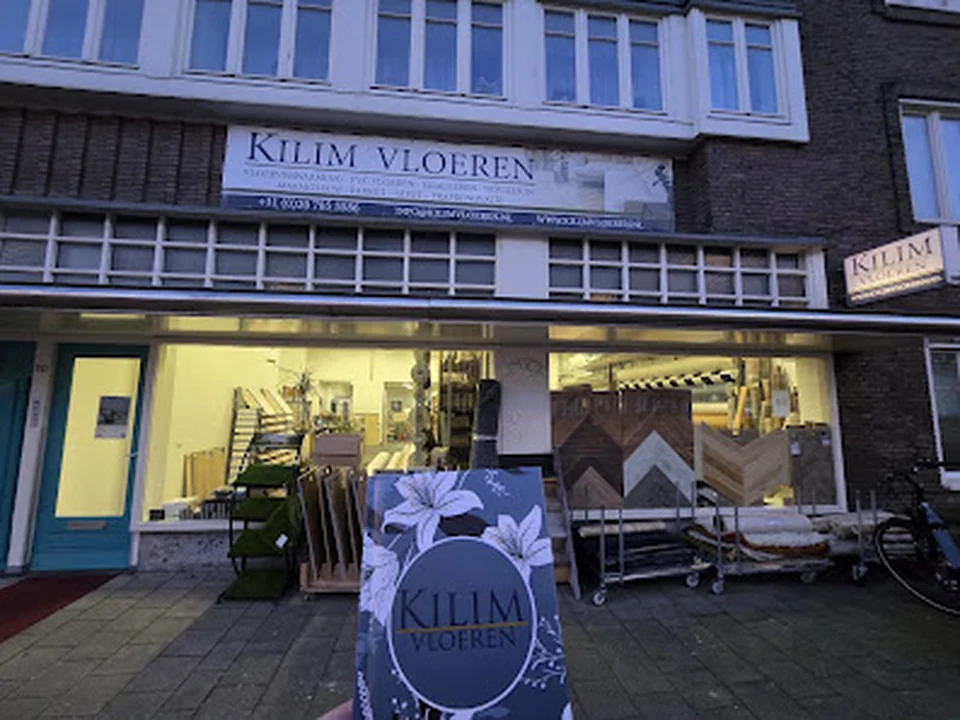 Kilim Vloeren: Vloerverwarming, Egaliseren, PVC, Parket, Marmoleum, Tapijt, Vinyl, Novilon, Nora Rubber en Traprenovaties!, Amsterdam