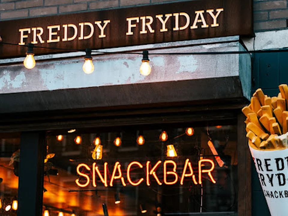 Freddy Fryday, Amsterdam