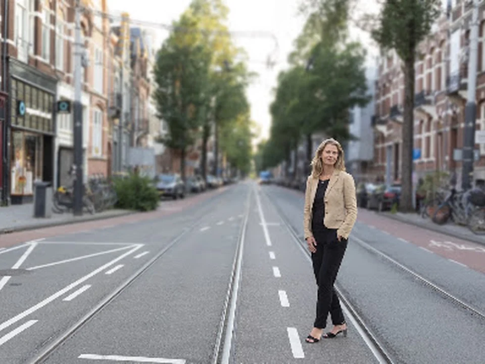 Oud Makelaardij | Vrouwelijke Makelaar Amsterdam