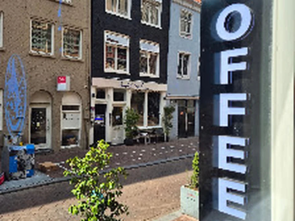 Coffeeshop The Dolphins Amsterdam