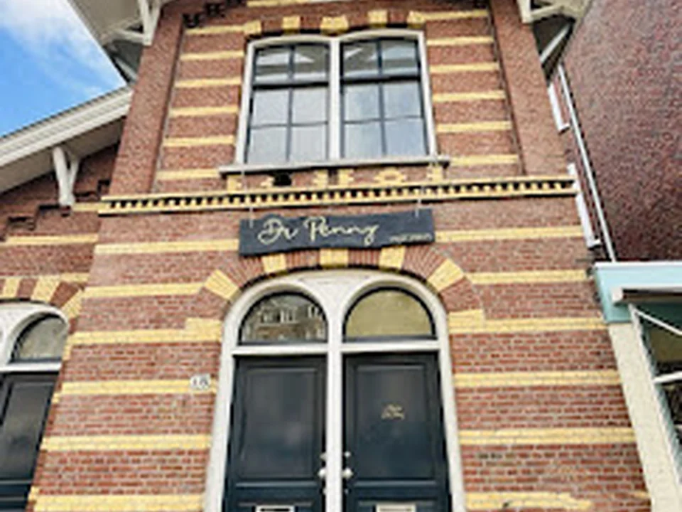 Dr. Penny Amsterdam
