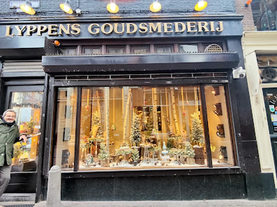 Lyppens, Amsterdam