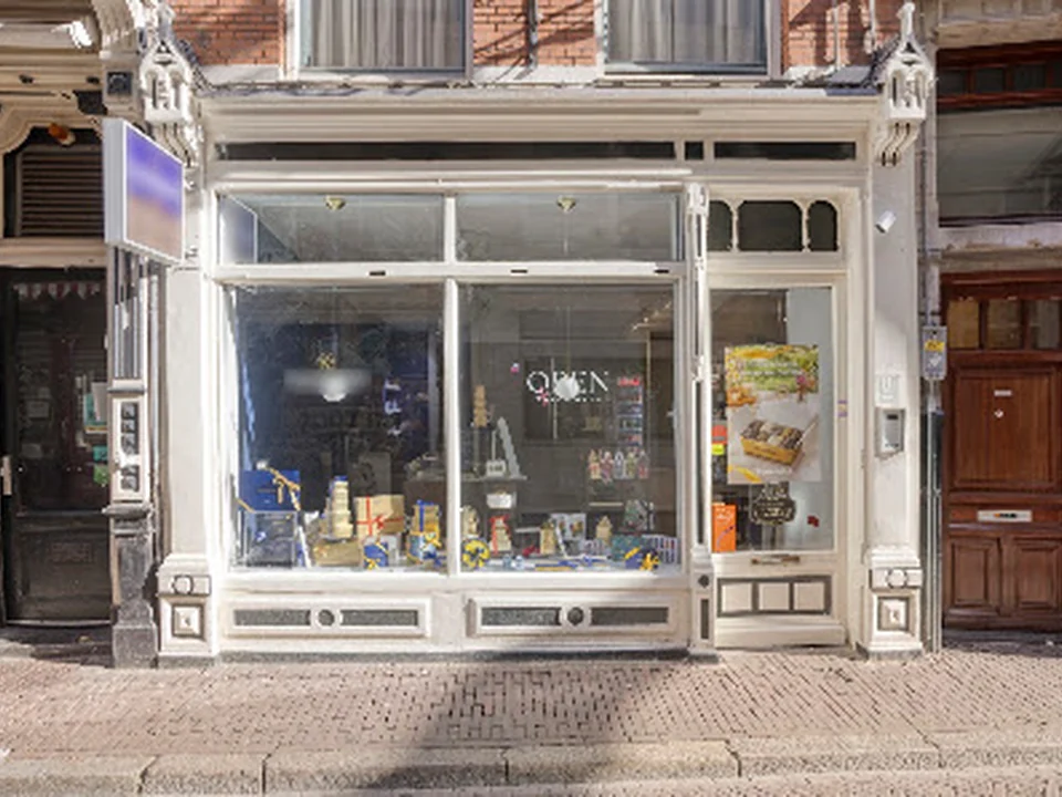 Leonidas Chocolate /Open, Amsterdam