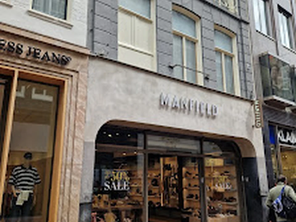 Manfield, Amsterdam