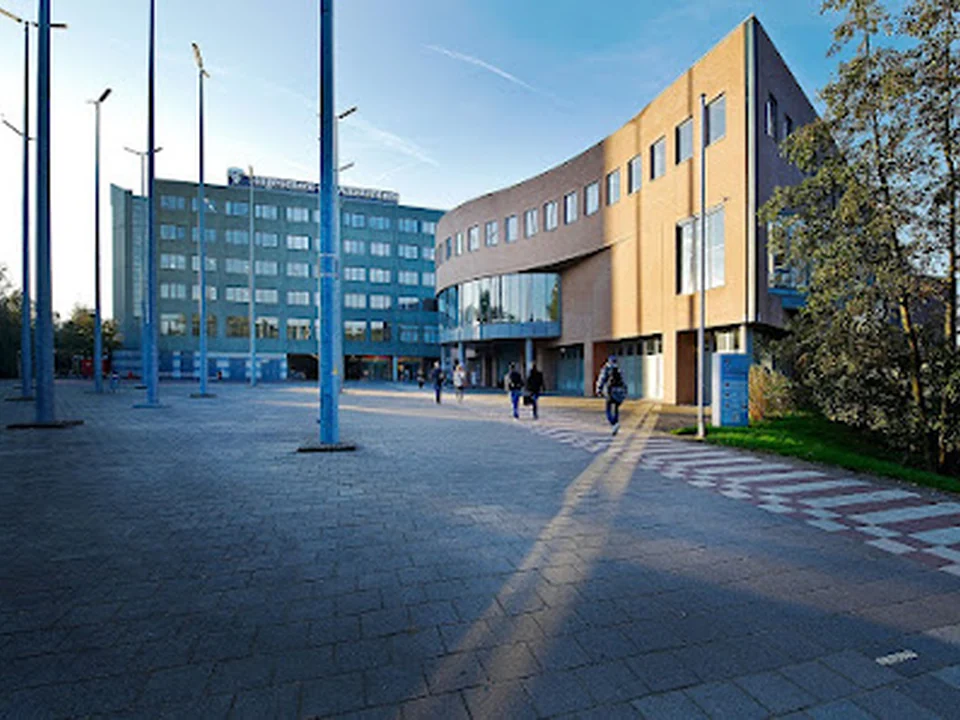 HvA Nicolaes Tulphuis (NTH) & Tania Leonhuis (TLH), Amsterdam