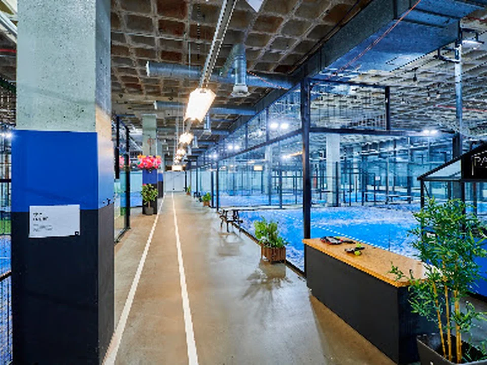 B. amsterdam padel