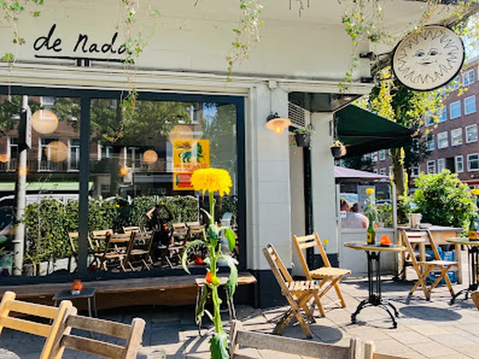 De Nada - Music, Wine & Food Bar, Amsterdam