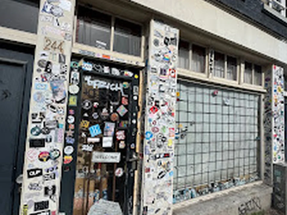 Distortion Records, Amsterdam
