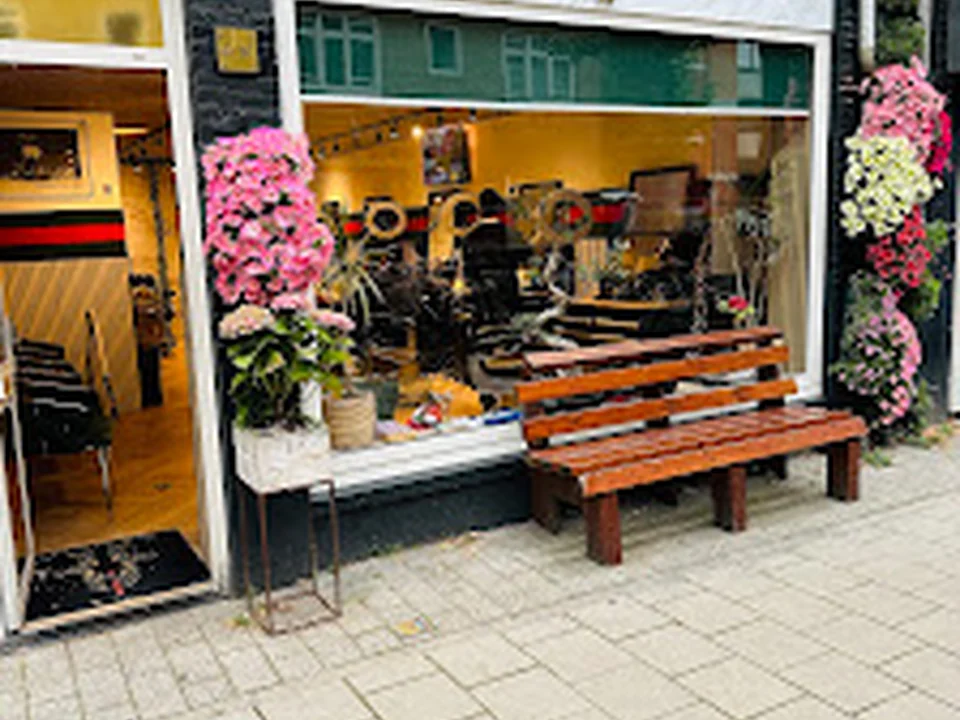 FNF Flama Hairstudio, Amsterdam