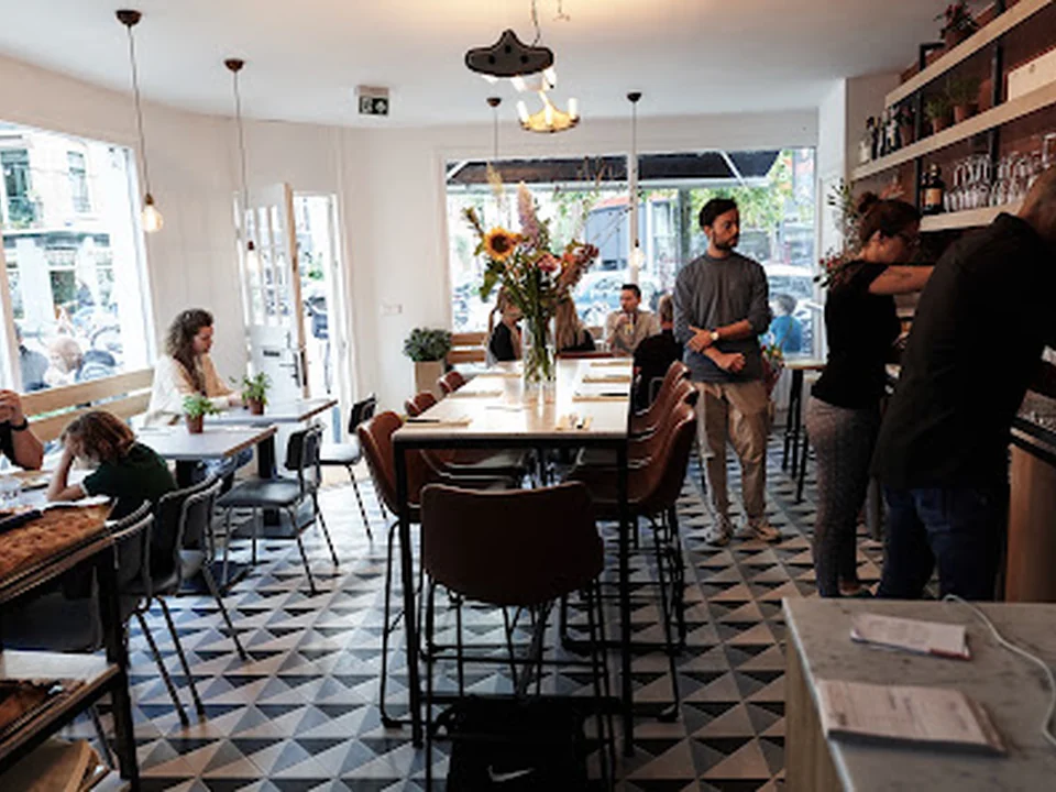 Eatmosfera Oost, Amsterdam