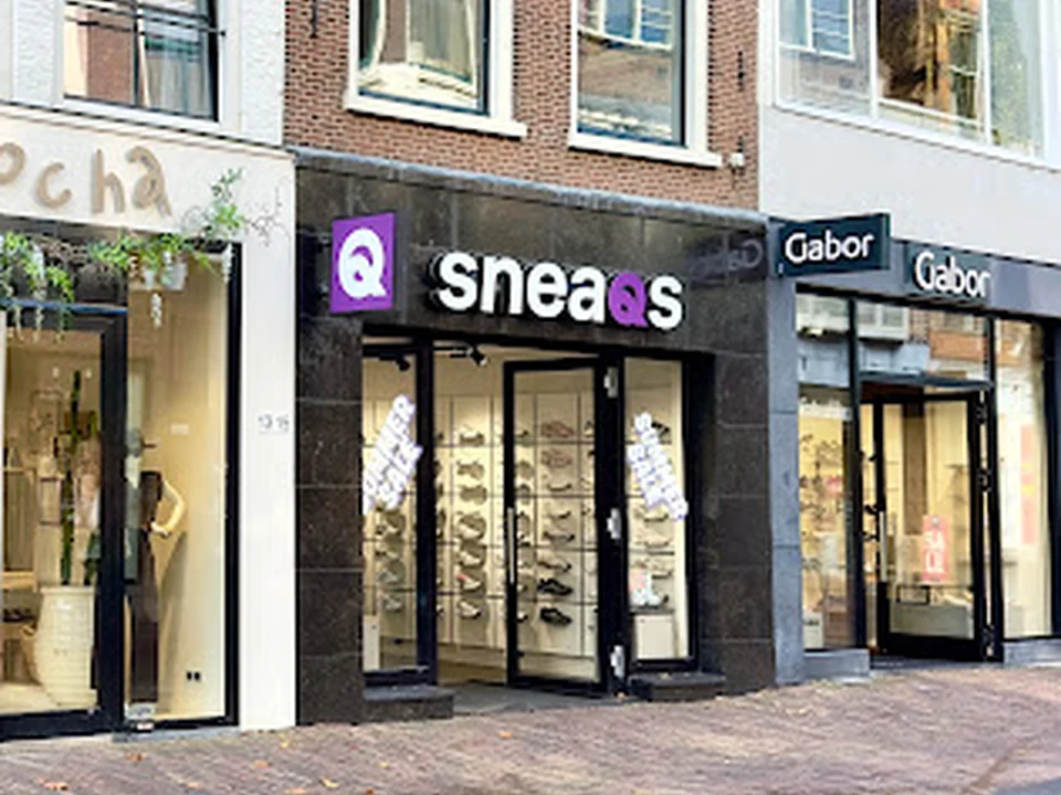 SNEAQS Haarlem, Amsterdam
