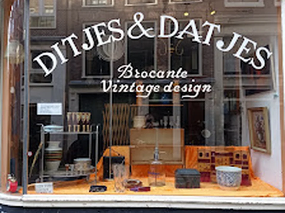 Ditjes & Datjes, Amsterdam