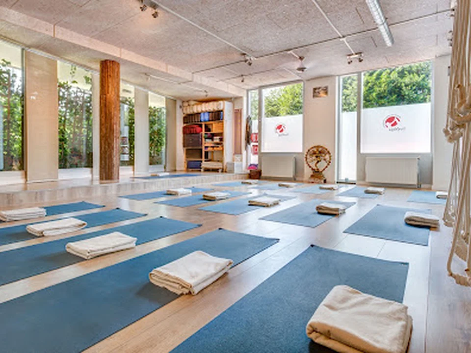Thrive Yoga Celebes, Amsterdam
