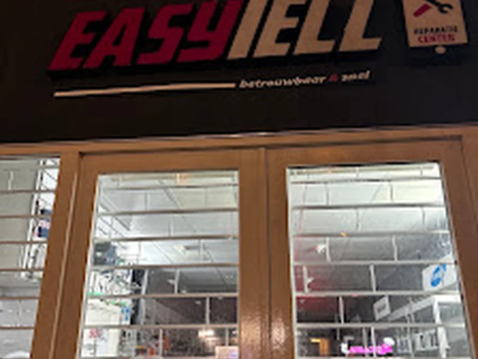 Easy Tell, Amsterdam