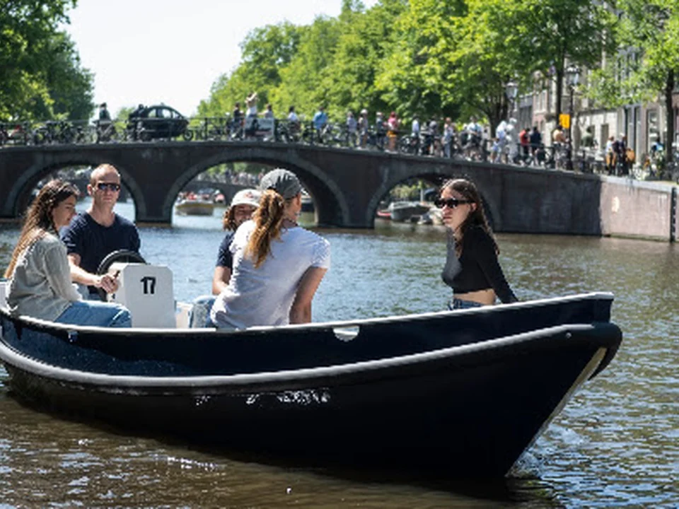Canal Motorboats - Zandhoek, Amsterdam