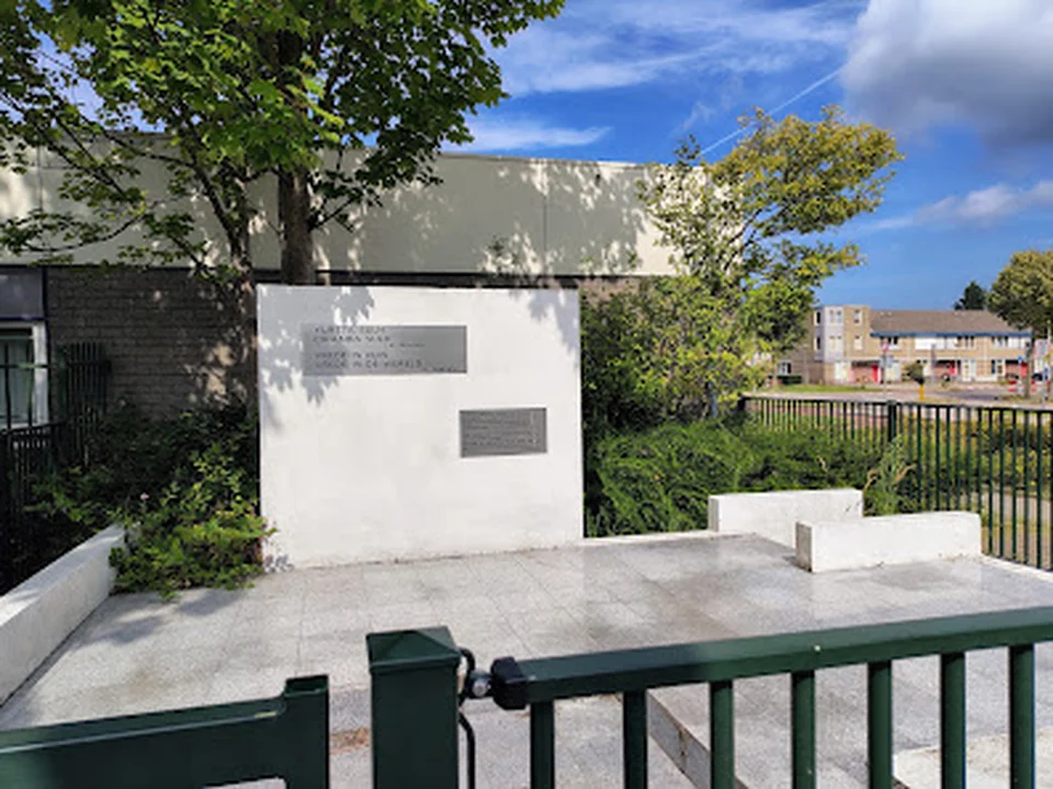 Atatürk Anıtı (Atatürk Monument), Amsterdam
