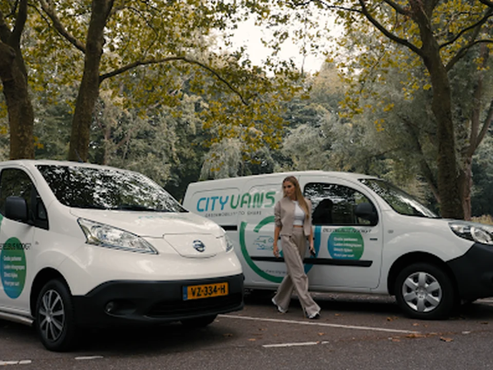 Share - CITYVANS | Bestelbus huren Amsterdam