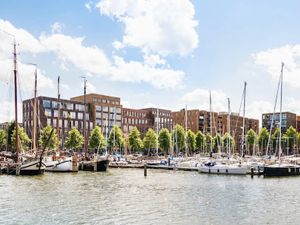 It's Us, Amsterdam