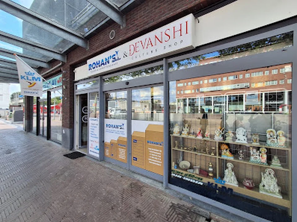 Rohan's Reizen & Pakkettendienst, Amsterdam