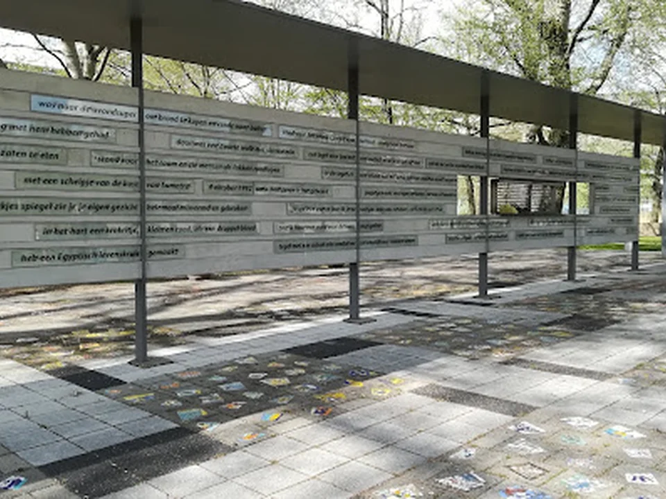 Monument Bijlmerramp 'Het Groeiend Monument', Amsterdam