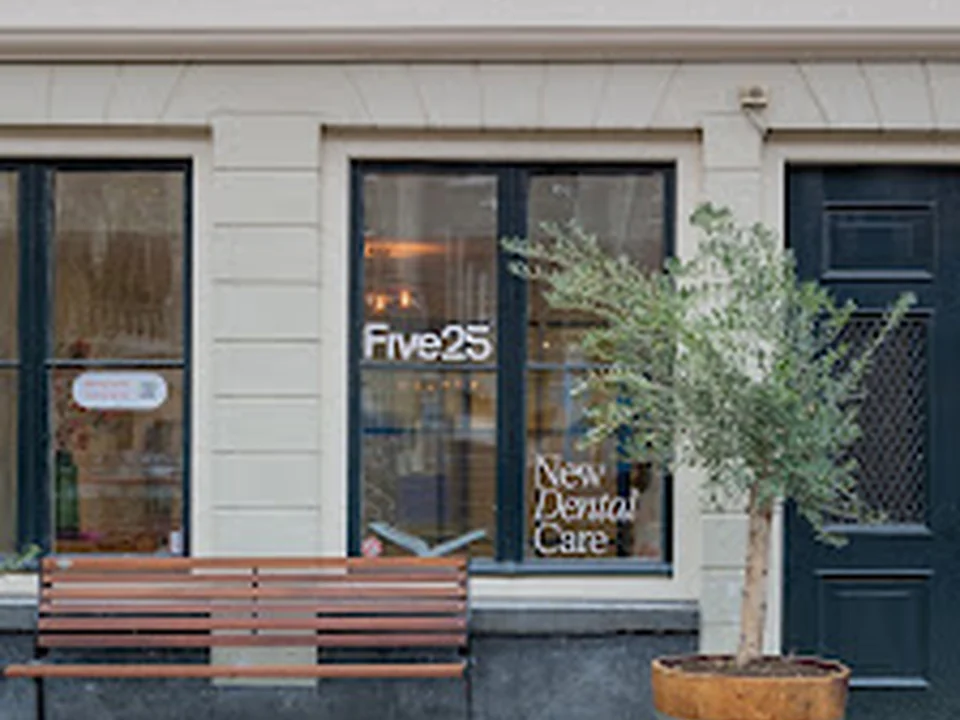 Five25 Mondhygiënisten, Amsterdam