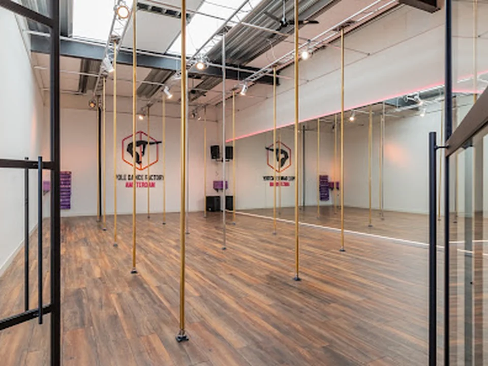 Pole Dance Factory Amsterdam - OOST