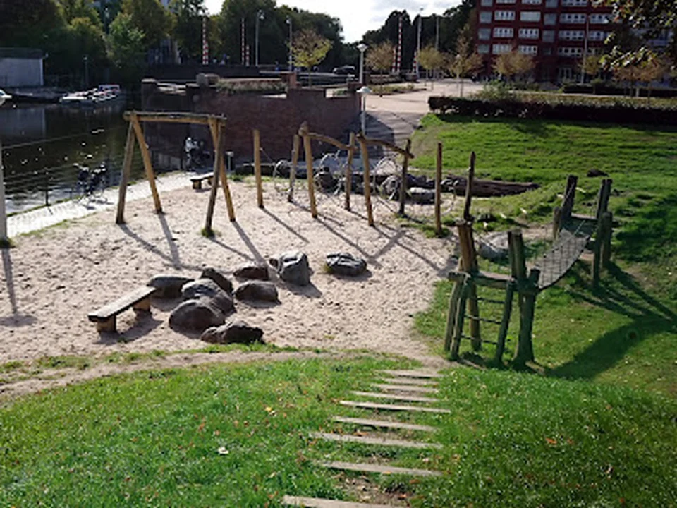 De Ruige speelplaats, Amsterdam