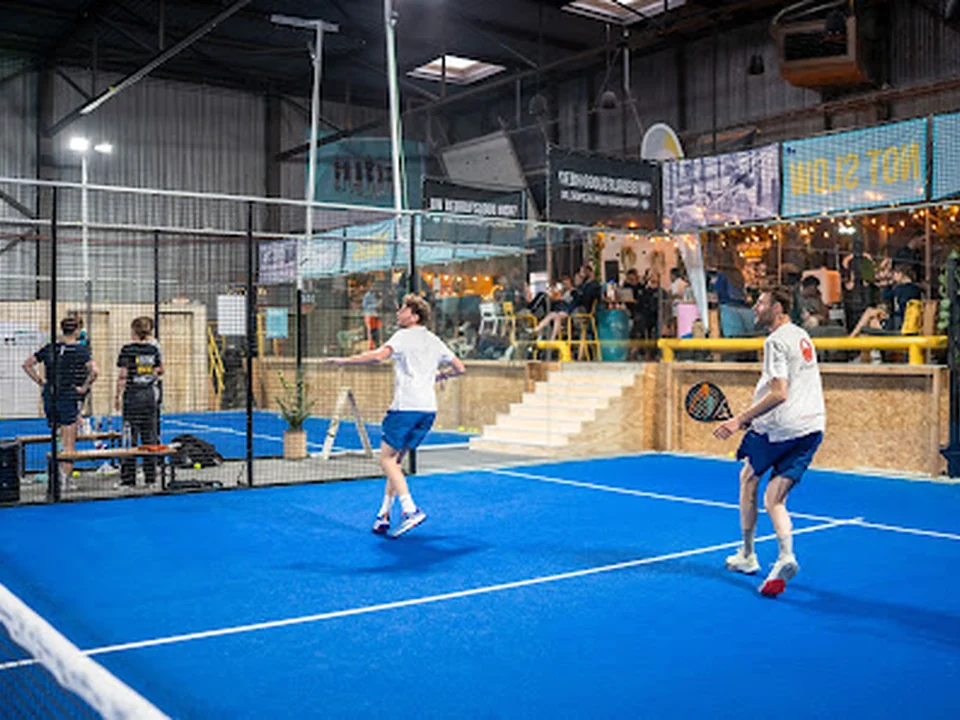 Peakz Padel Amsterdam Kauwgomballenkwartier | Padelclub
