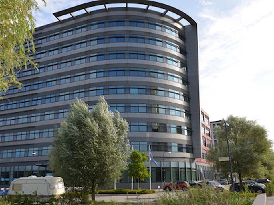 Base Select B.V., Amsterdam