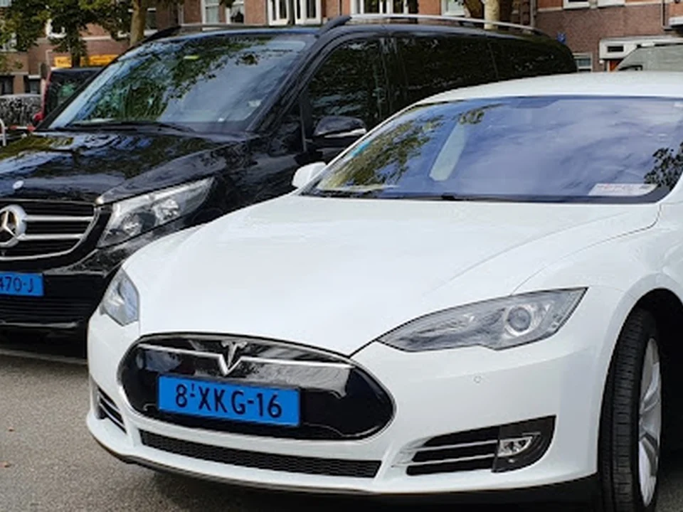 Taxi Amsterdam Cab Service 24/7 | Euro Business Taxi