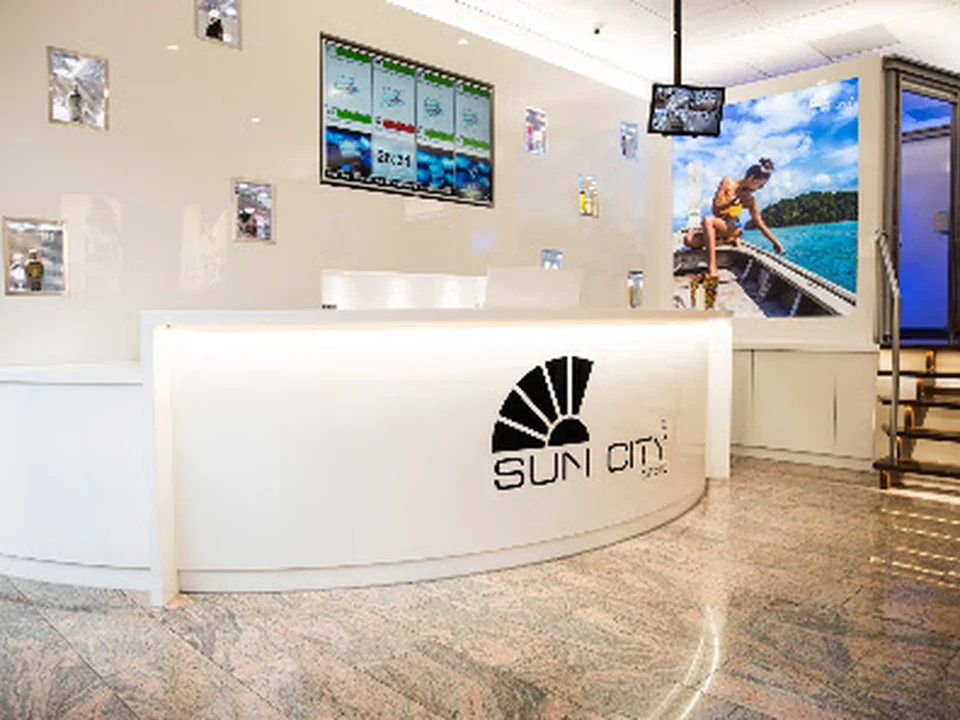Sun City Amsterdam Pieter Calandlaan