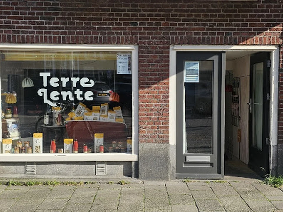 Terre Lente, Amsterdam