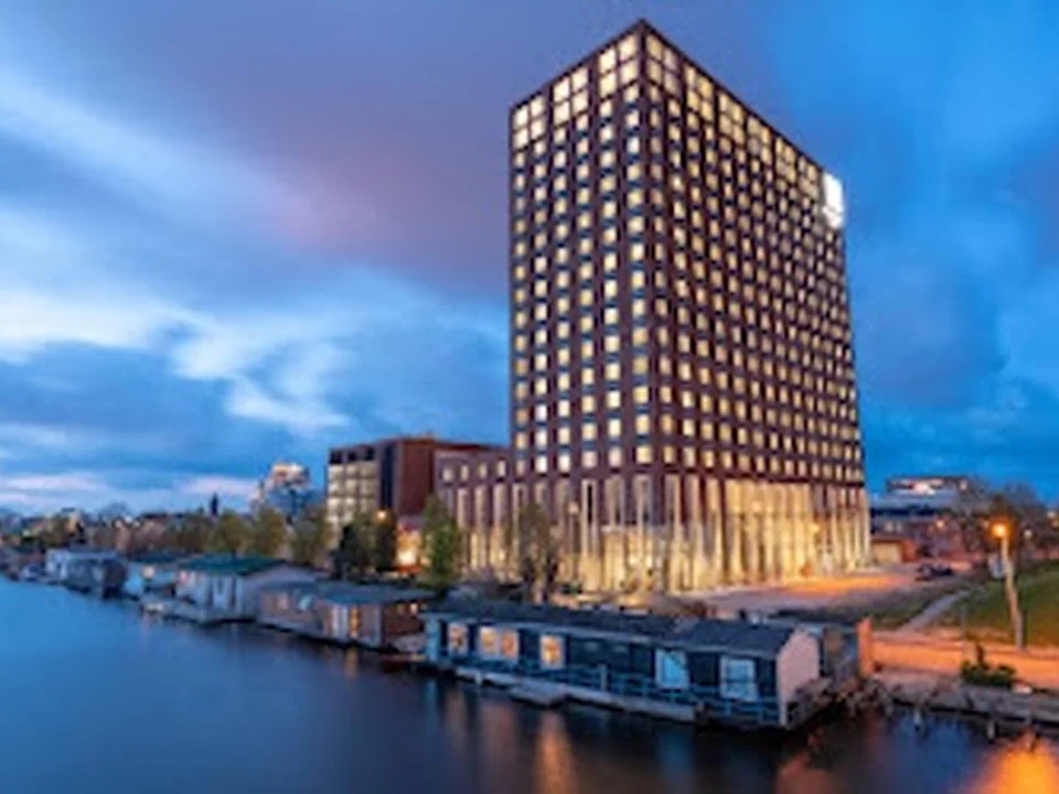 Mobypark - Parking Garage Overamstel Leonardo Royal Amsterdam