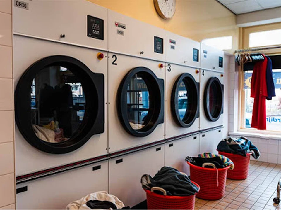 Quality Wash Corner – Wasserette & Stomerij - Laundry & Dry Cleaning - Amsterdam Zuid
