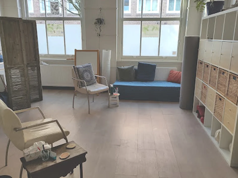 Expat Therapist Amsterdam since 2011 - in English & Italian