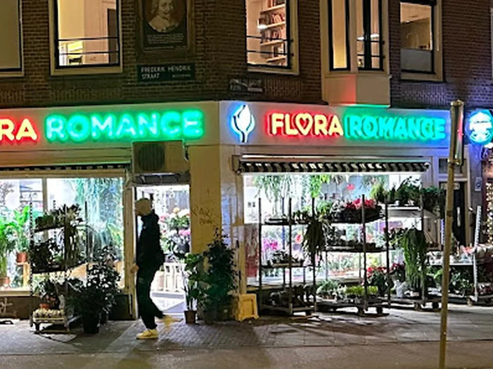 Flora Romance, Amsterdam