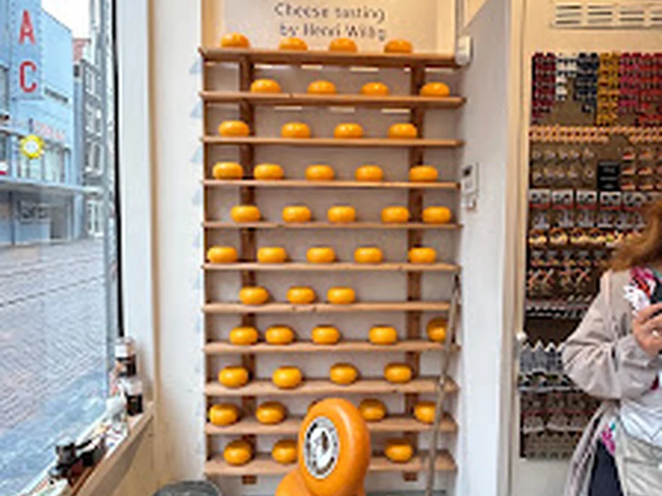 Proefzolder, cheese tasting by Henri Willig, Amsterdam
