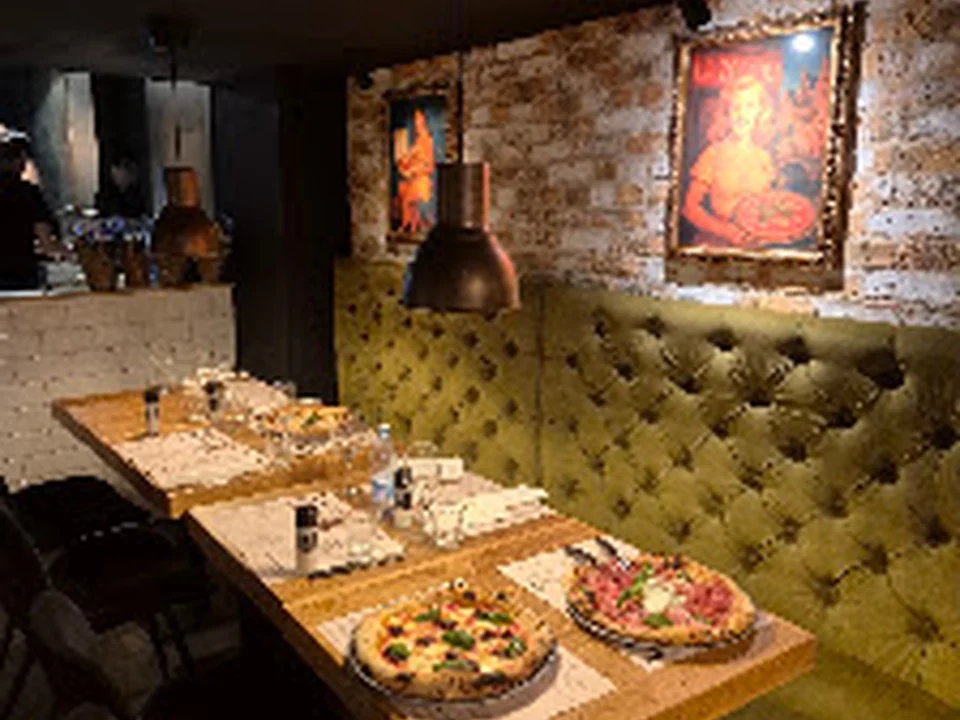 La Zoccola Haarlemmerdijk - PIZZERIA, Amsterdam