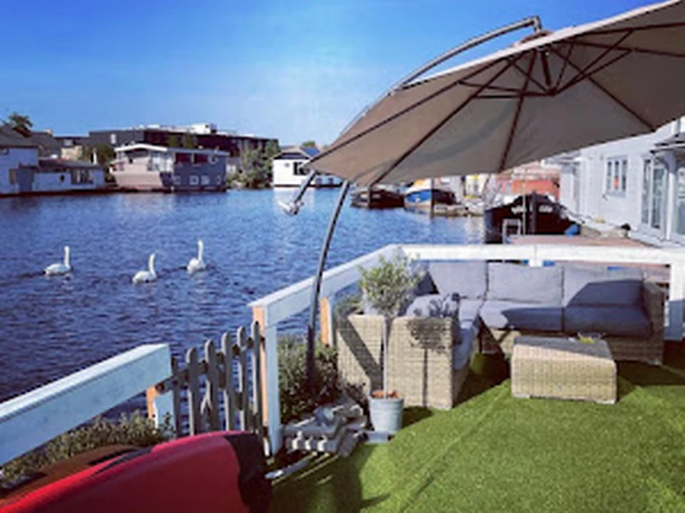 Amster Houseboat Bed without Breakfast, Amsterdam