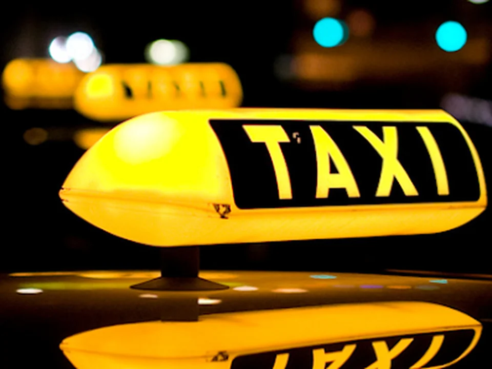 Taxi met kinderstoeltjes, Amsterdam